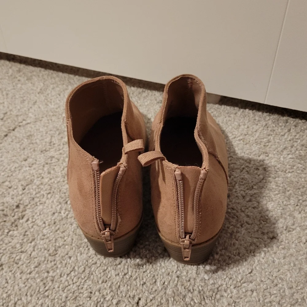 Booties - Picture 3 of 8